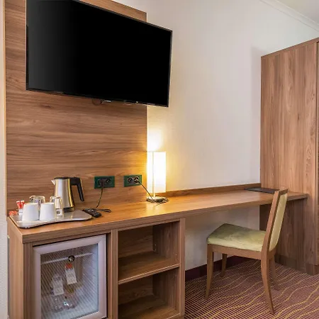 Opera Centrum Hotel 4*