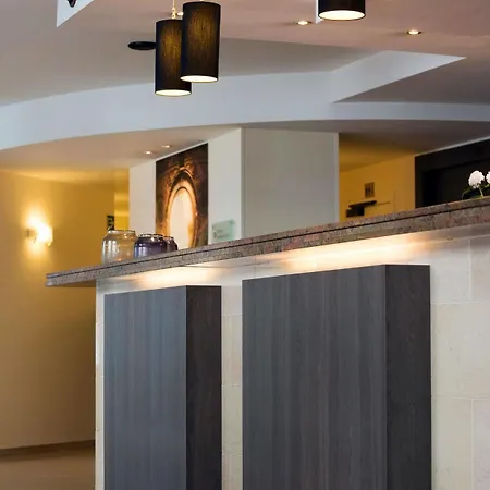 Hotel Opera Centrum 4*